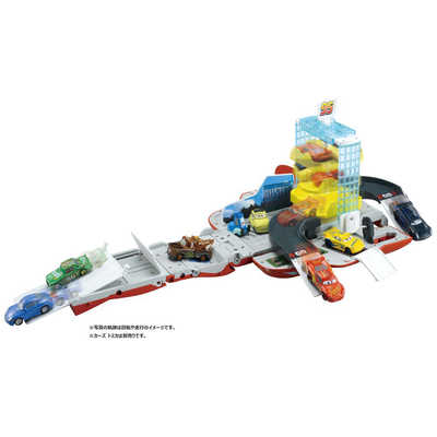 タカラトミー カーズ トミカ トルネードシューターに変身
