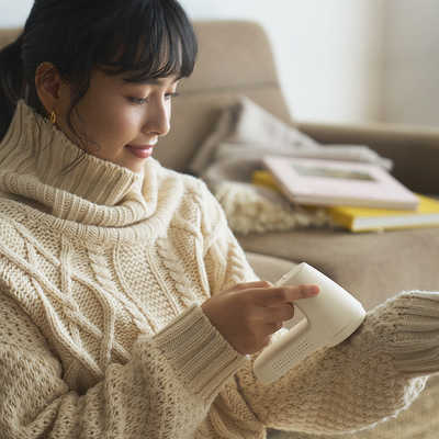 IZUMI 毛玉取り器とるとるPro アイボリー KC-NW825-C の通販