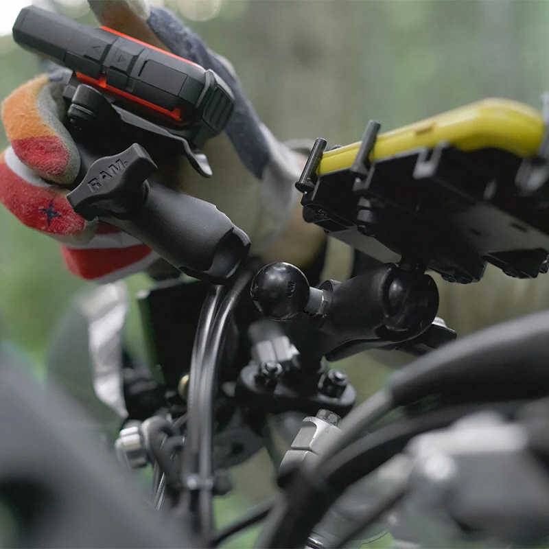 RAMMOUNTS RAMMOUNTS クイックグリップ ユニバーサル スマートフォン ホルダー ボール付 RAMHOLPD3238A RAMHOLPD3238A