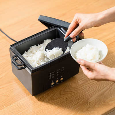 PICO4 128GB 美品 サードパーティ製専用ケース付き PICO4 128GB 美品 サードパーティ製専用ケース付き
