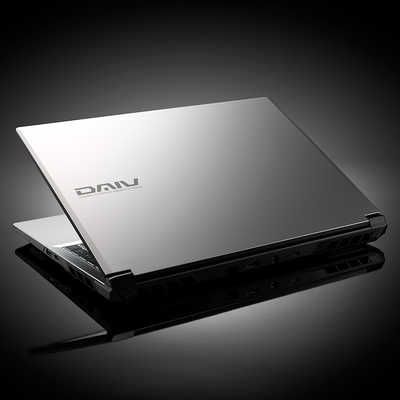 マウスコンピュータ クリエイター向けノートパソコン DAIV［16.0型 