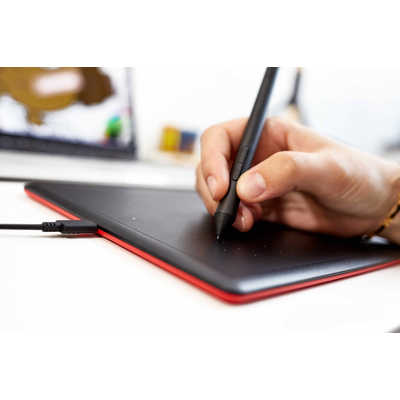 WACOM ペンタブ（ペンタブレット） One By Wacom Small レッド