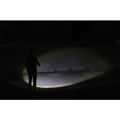 ジェントス GENTOS MAGNUMシリーズ フラッシュライト [LED /単4乾電池