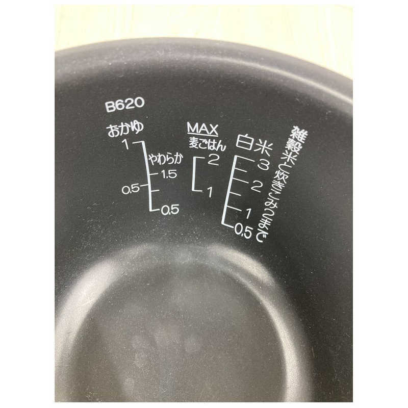 象印マホービン　ZOJIRUSHI 象印マホービン　ZOJIRUSHI 炊飯器 3合 極め炊き 圧力IH ブラック NP-RT05-BA NP-RT05-BA