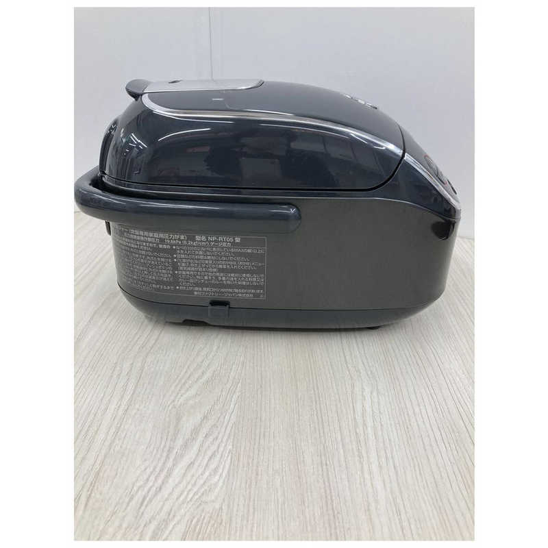 象印マホービン　ZOJIRUSHI 象印マホービン　ZOJIRUSHI 炊飯器 3合 極め炊き 圧力IH ブラック NP-RT05 NP-RT05