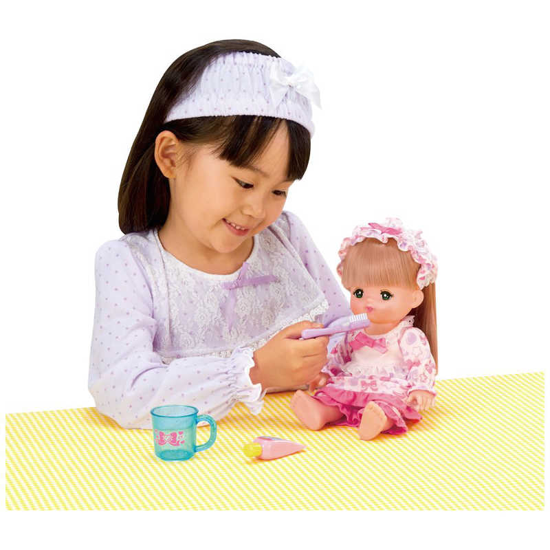 パイロット メルちゃん おにんぎょうセット ロングヘアメルちゃん いっしょにおやすみセット の通販 カテゴリ おもちゃ パイロット 家電通販のコジマネット 全品代引き手数料無料