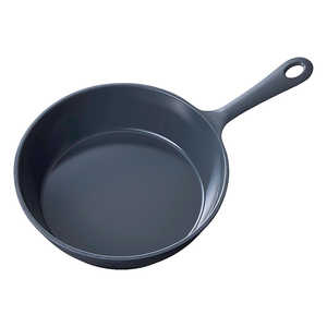 万年 preferitoアルミスキレット18cm(ネイビーグレー) PRE-18N 万年 preferitoアルミスキレット18cm(ネイビーグレー) PRE-18N