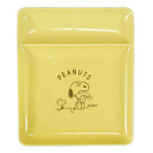 山加商店 PEANUTS(ピーナッツ) トーストプレート イエロー SN961373 山加商店 PEANUTS(ピーナッツ) トーストプレート イエロー SN961373