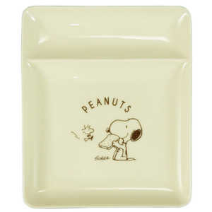 山加商店 PEANUTS(ピーナッツ) トーストプレート クリーム SN962373 山加商店 PEANUTS(ピーナッツ) トーストプレート クリーム SN962373