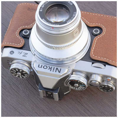 SMALLRIG Nikon Zfc用レザーハーフケース ショルダーストラップ SMALLRIG Nikon Zfc用レザーハーフケース ショルダーストラップ