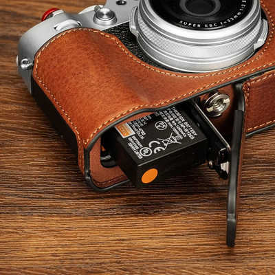 SMALLRIG FUJIFILM X100VI用レザーハーフケースキット(ブラウン)4699