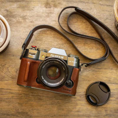 SMALLRIG FUJIFILM X-T50用レザーハーフケースキット(ブラウン)4710 