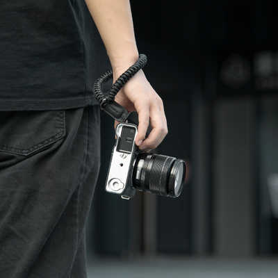 SMALLRIG FUJIFILM X-M5用カメラレザーハーフケースキット SR4879 の