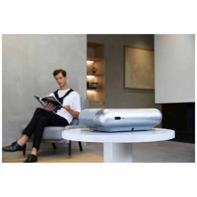 JMGO 「もうプロジェクターにスペースは要らない」コンパクトな超短