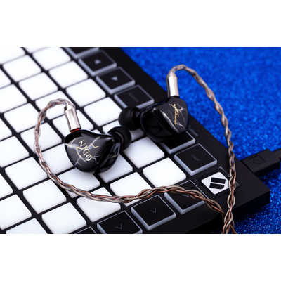 KINERAIMPERIAL イヤホン カナル型 ブラック ODIN の通販 - カテゴリ