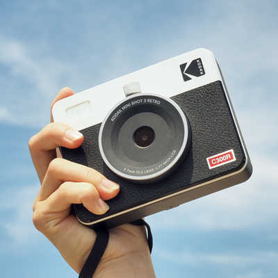 コダック Kodak 液晶モニター付きインスタントカメラ Mini Shot